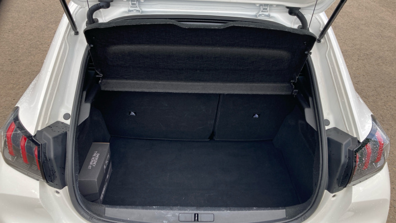 Peugeot 208 1.2 PureTech 100 Allure 5dr Petrol Hatchback